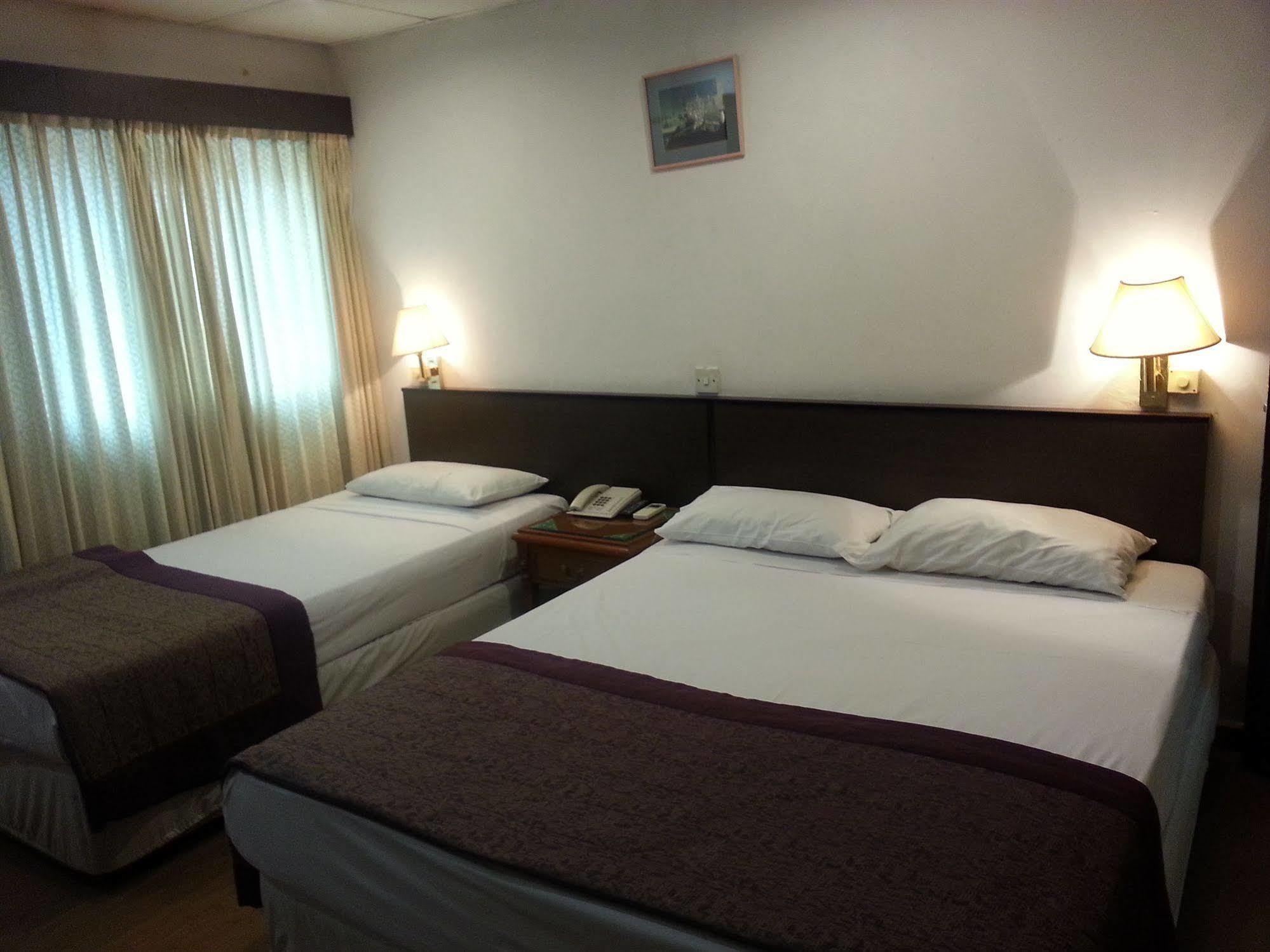 Oyo 106 Beach Hotel Singapura Luaran gambar