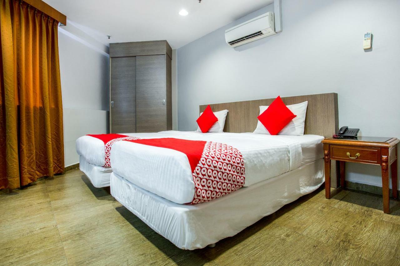 Oyo 106 Beach Hotel Singapura Luaran gambar
