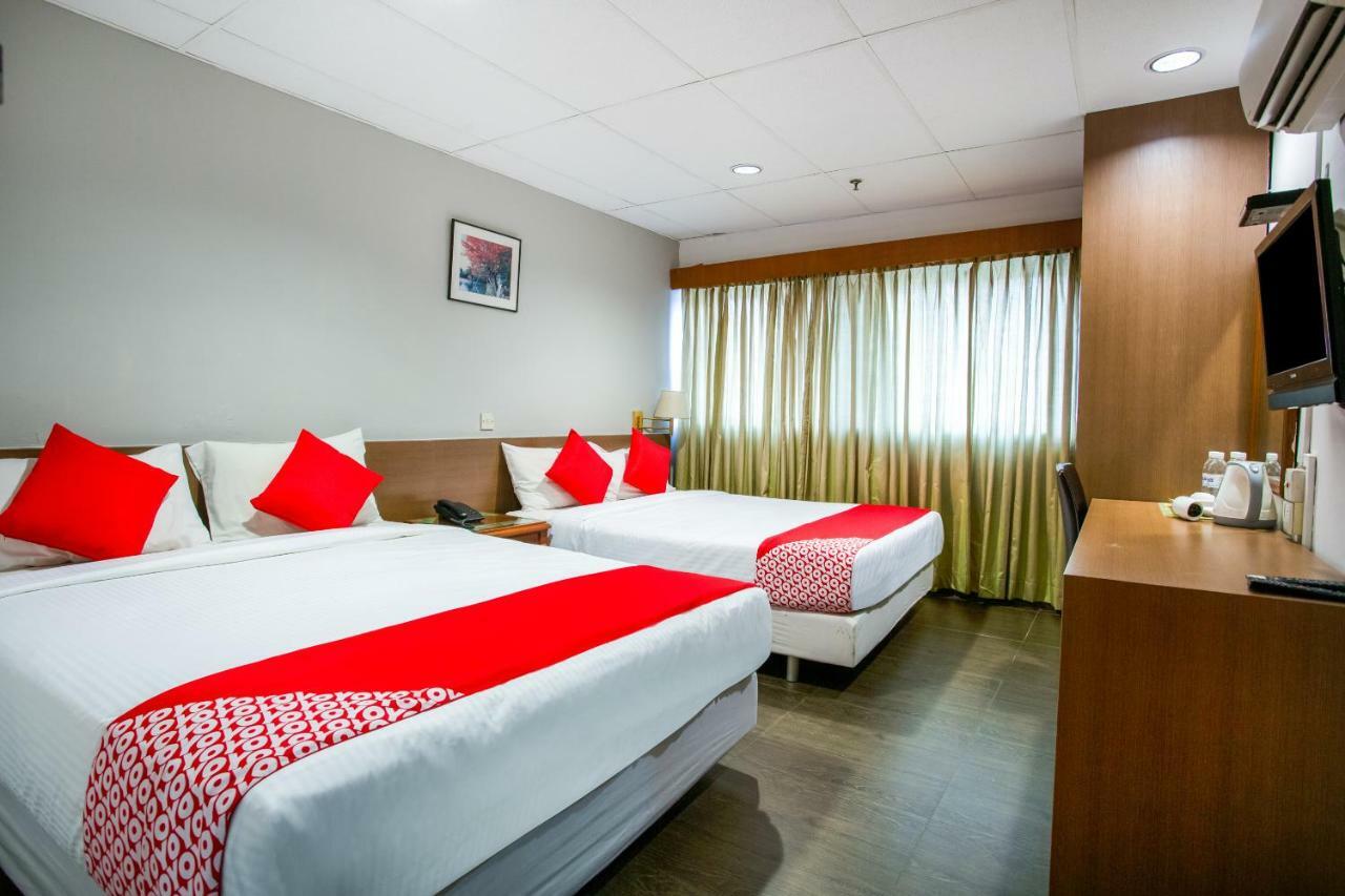 Oyo 106 Beach Hotel Singapura Luaran gambar